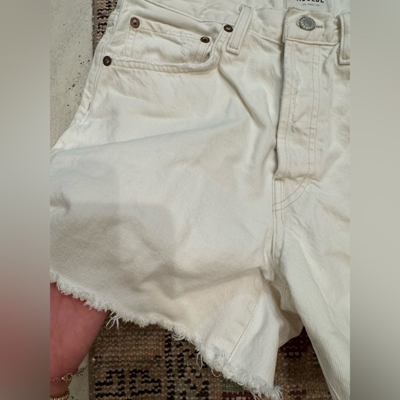 L1. Agolde White Denim Jean Shorts Parker Long Frayed Hem High Waist - Picture 2 of 8